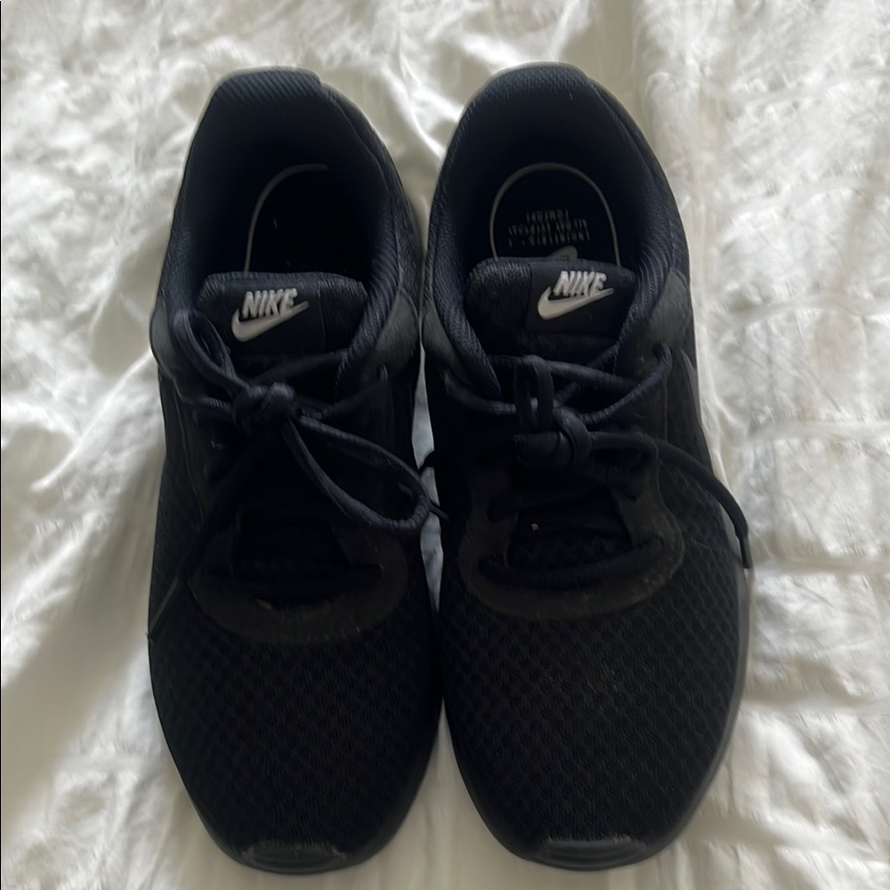 Nike Black Sneakers
